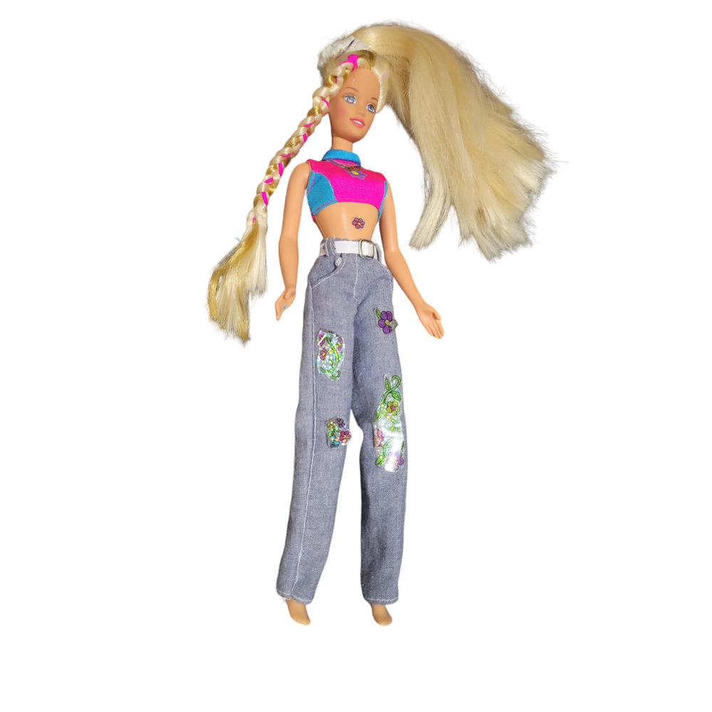 Barbie Teen Skipper Doll, Sister of Barbie Doll, All Grown Up! 1996 Mattel